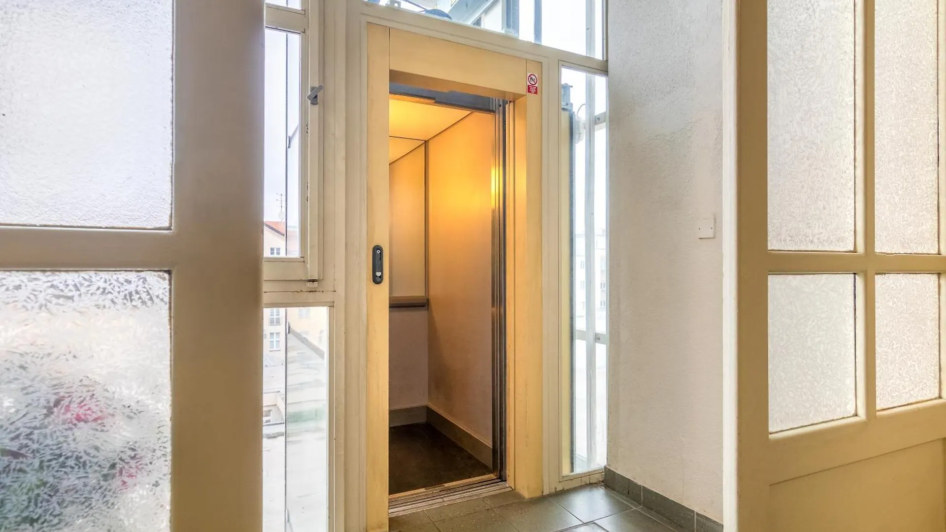 Sunny Luxury Apartments Grebovka Prague