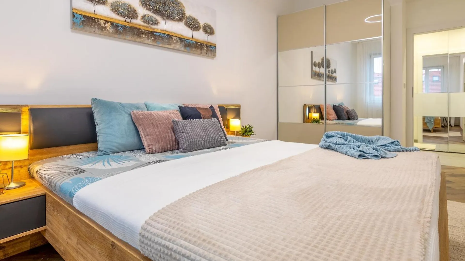 Sunny Luxury Apartments Grebovka Prague Czech Republic
